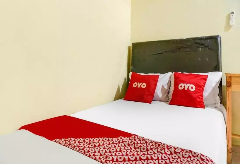 Hotelli Oyo Life 91335 Micheline Family 2 Syariah