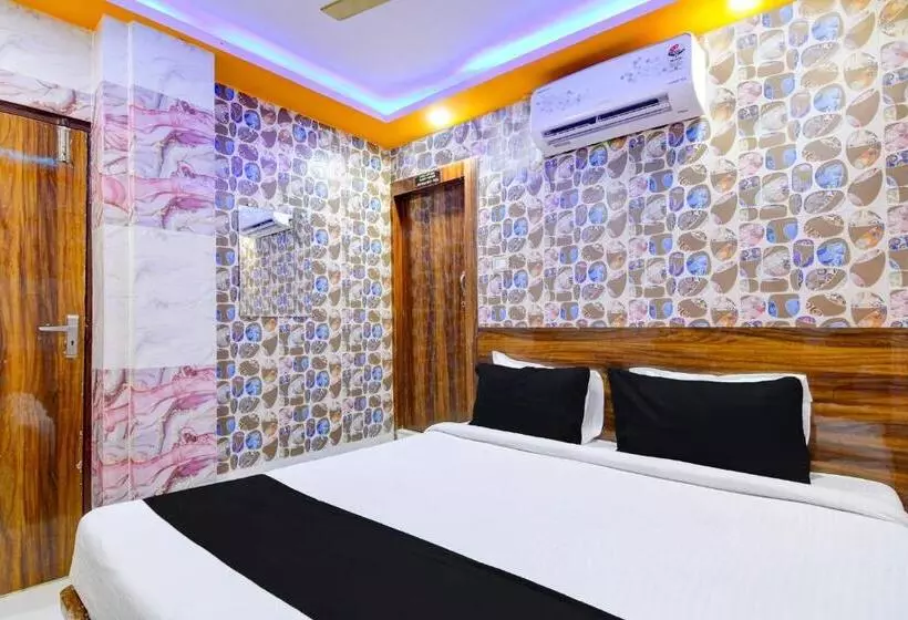 Hotelli Oyo Star Vip Inn Guest House