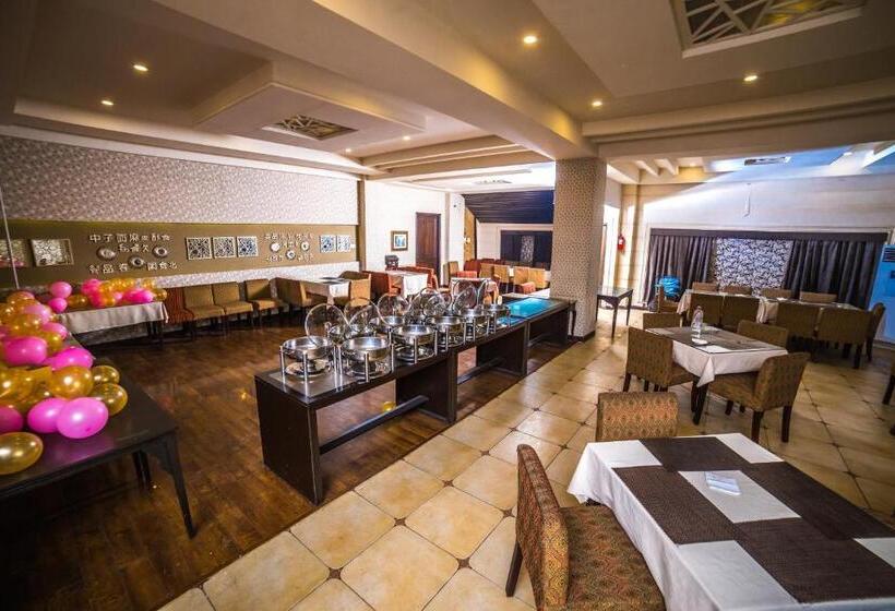 هتل Shelton S Rezidor Peshawar