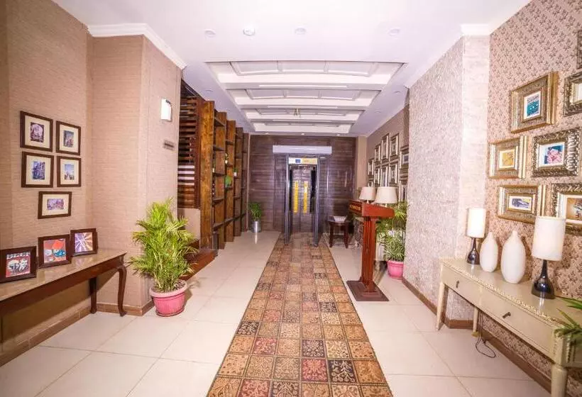 هتل Shelton S Rezidor Peshawar