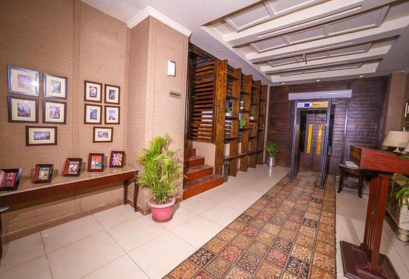 هتل Shelton S Rezidor Peshawar