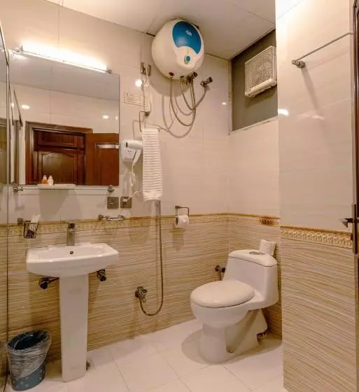 هتل Shelton S Rezidor Peshawar