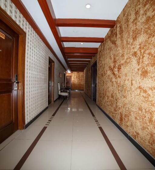 هتل Shelton S Rezidor Peshawar