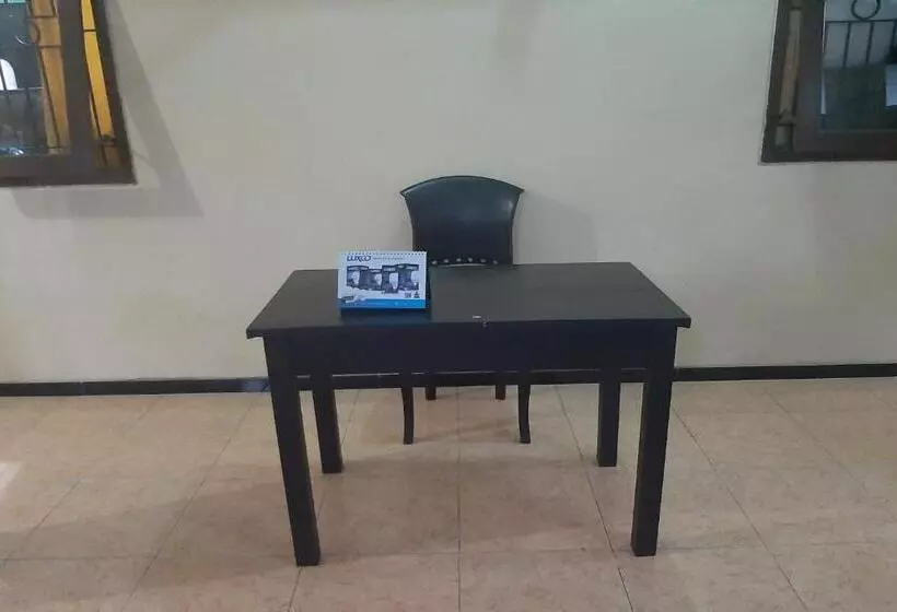 Hotelli Spot On 93943 Sakinah Homestay Bromo Syariah