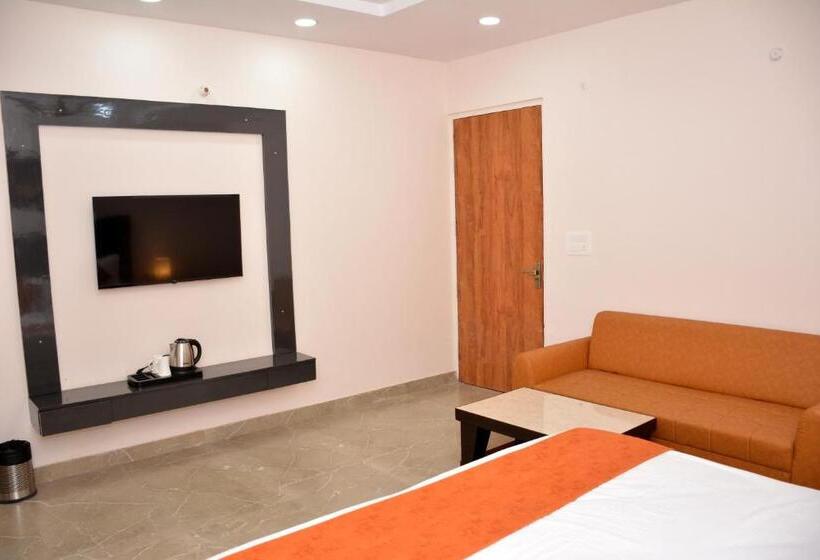 Hotel Mehandipur Residency By Tathaastu