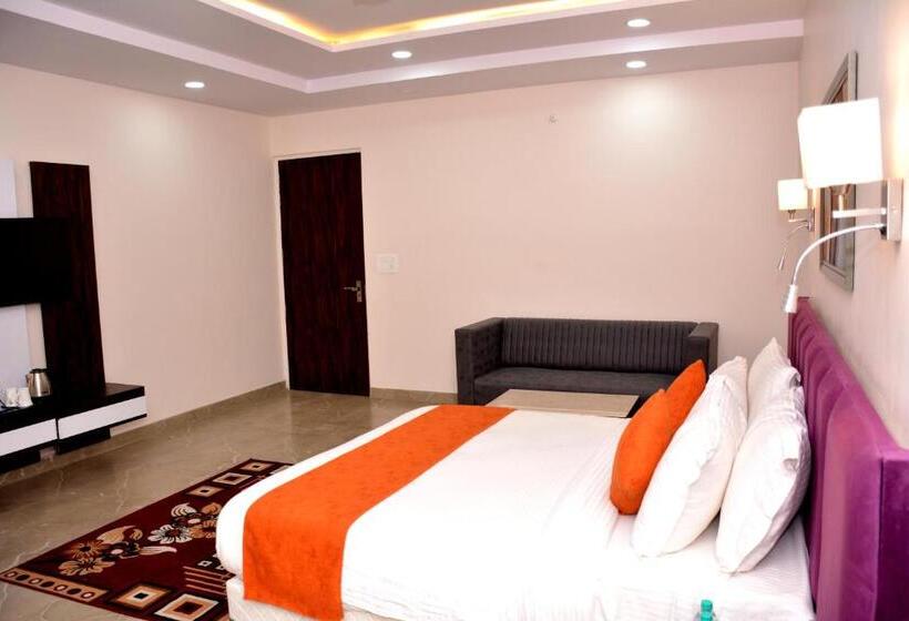 Hotel Mehandipur Residency By Tathaastu