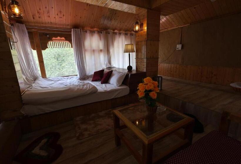 בית מלון כפרי Tirthan Village Resort Tirthan Valley