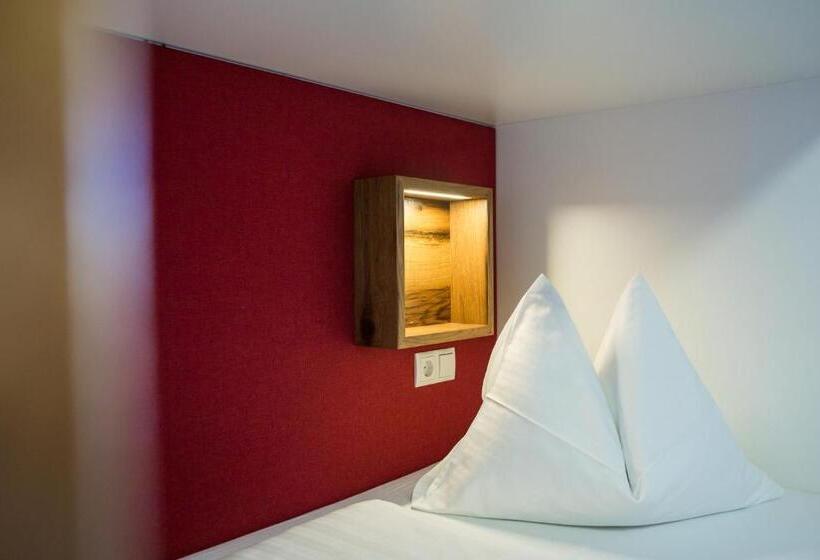 Jugendhotel Markushof Youth Hostel