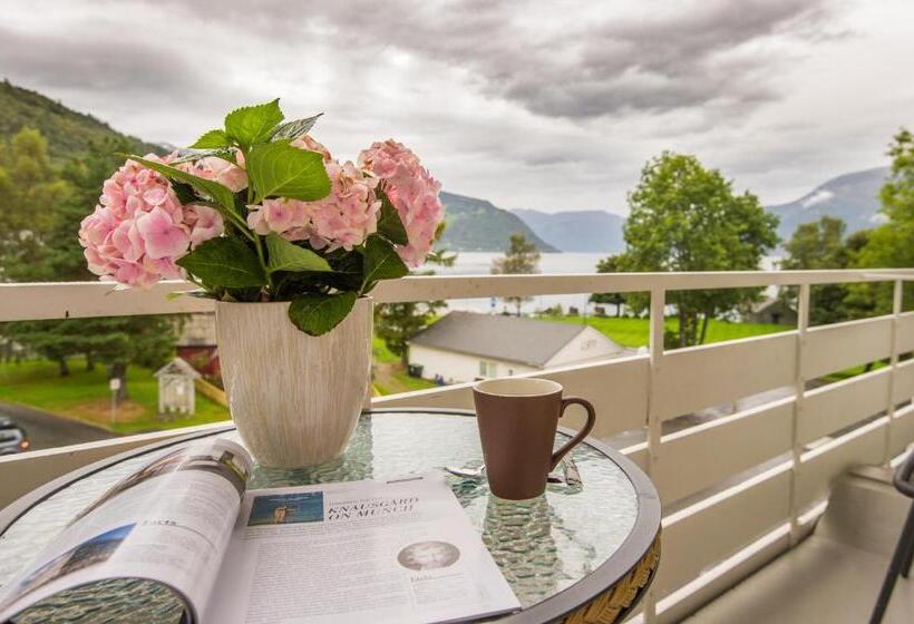 Kinsarvik Fjordhotel, Bw Signature Collection