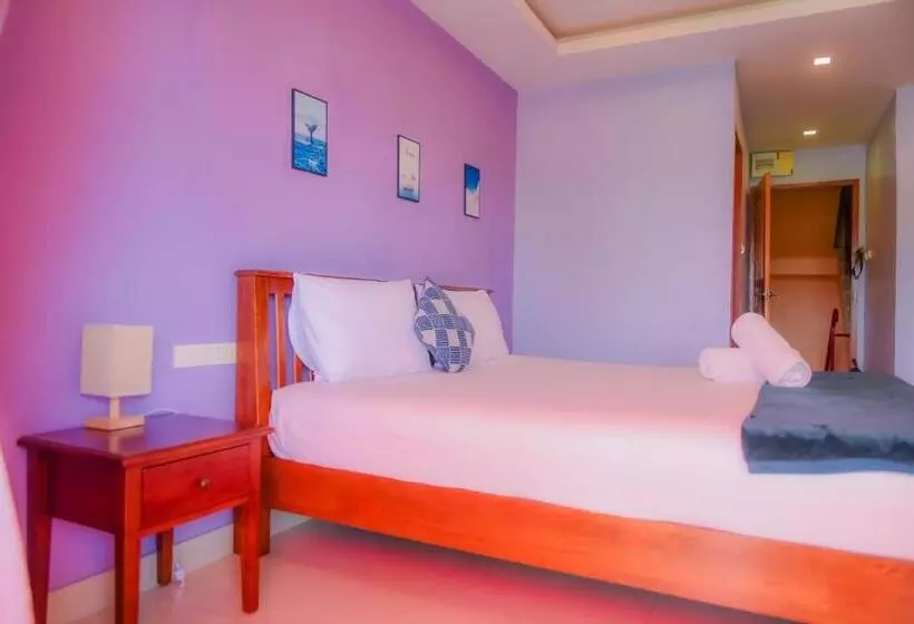 Patamnak Beach Guesthouse