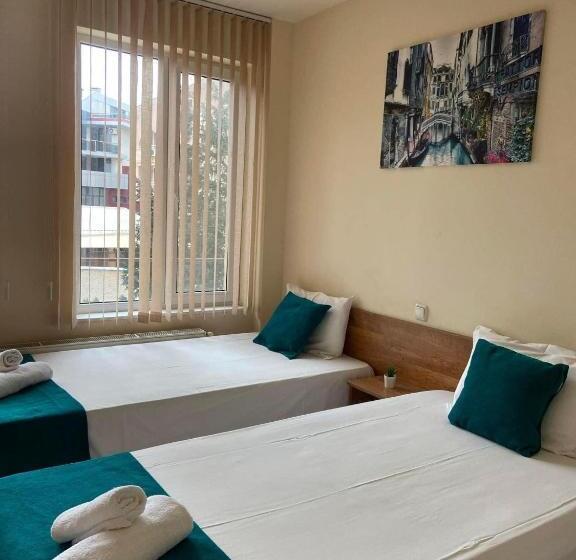 پانسیون хотел юг