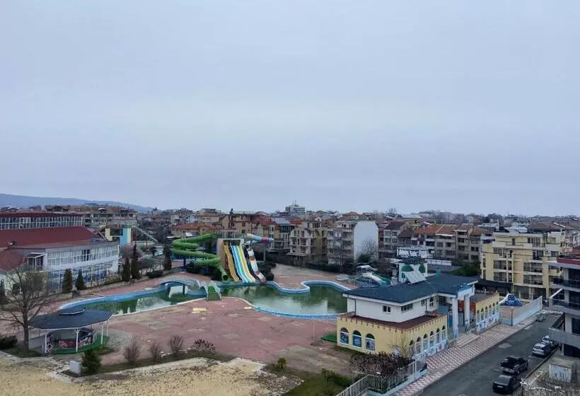 ペンション хотел юг