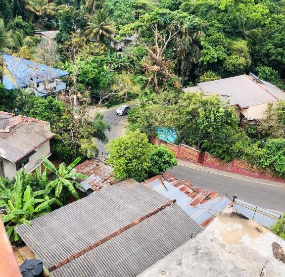 פנסיון Sesali Residence