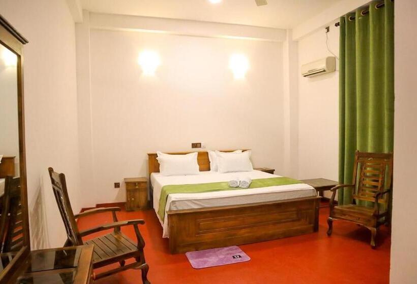 פנסיון Sesali Residence