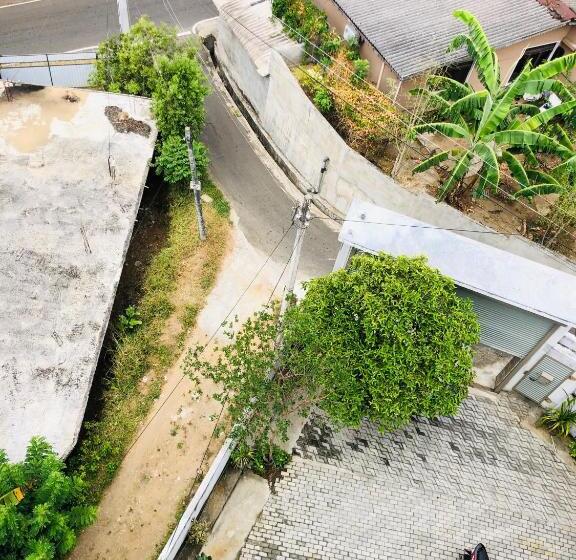 פנסיון Sesali Residence