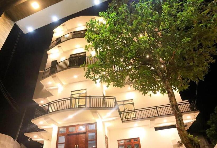 פנסיון Sesali Residence