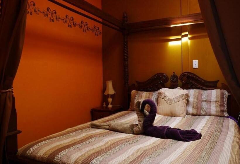 הוסטל Atlantis Backpackers