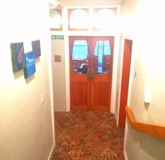 Retkeilymaja Empire Hotel Backpackers
