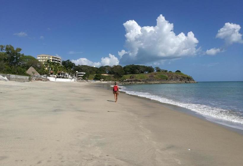 مبيت وإفطار La Perla De Farallon