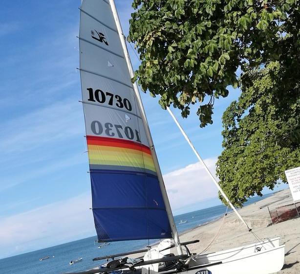 مبيت وإفطار La Perla De Farallon