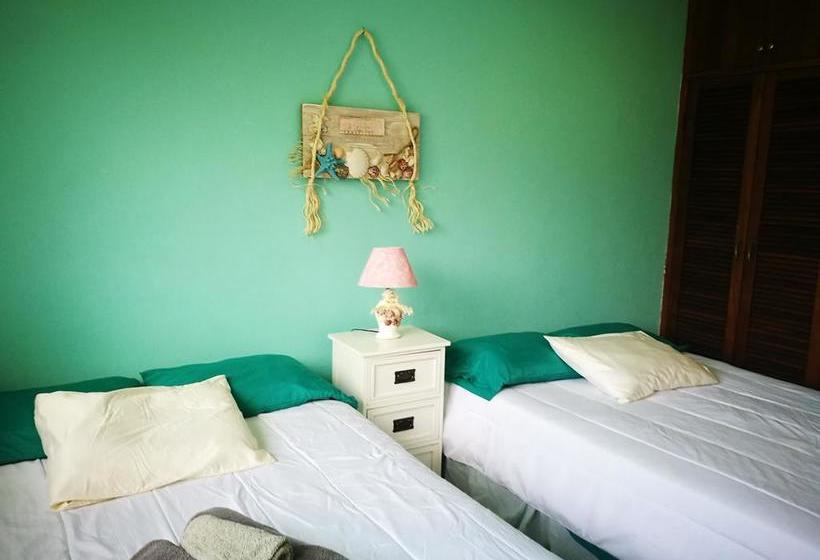 مبيت وإفطار La Perla De Farallon