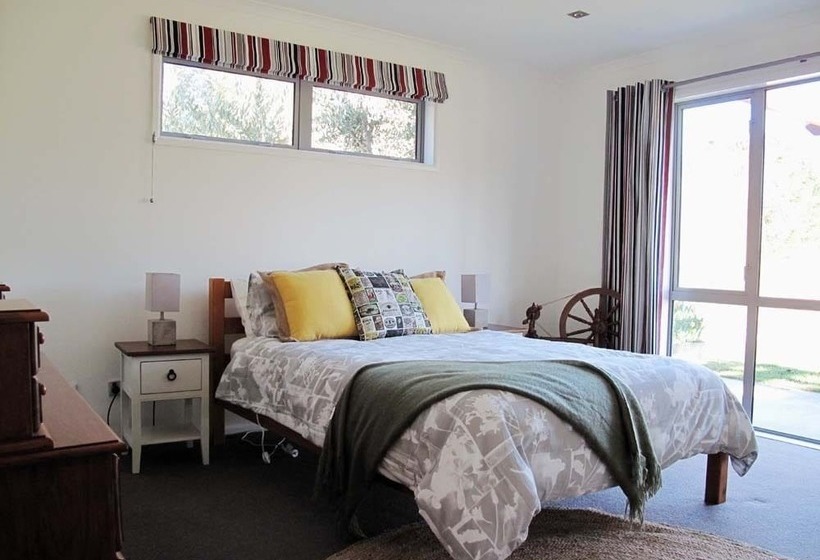 تختخواب و صبحانه Vines On Bannockburn