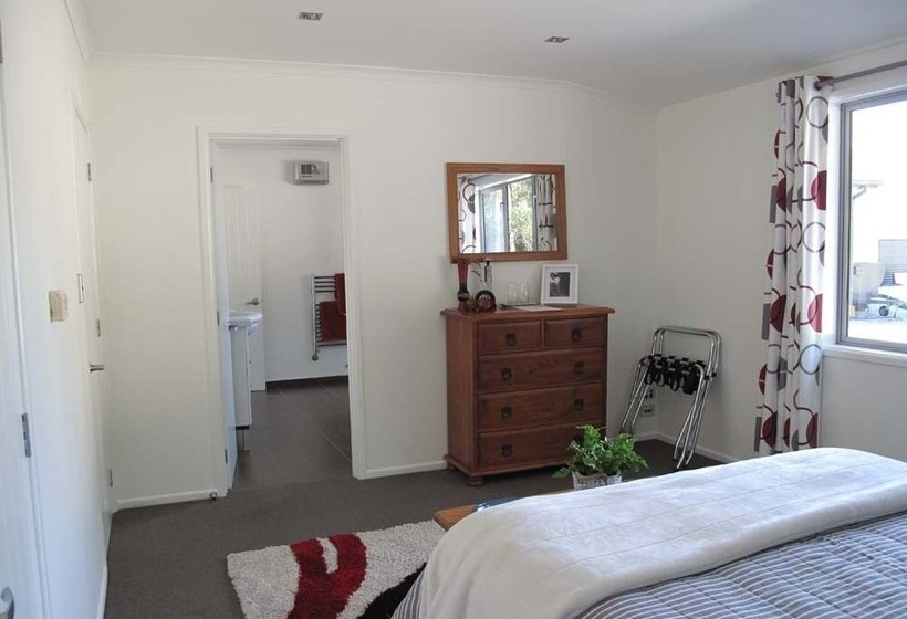 تختخواب و صبحانه Vines On Bannockburn