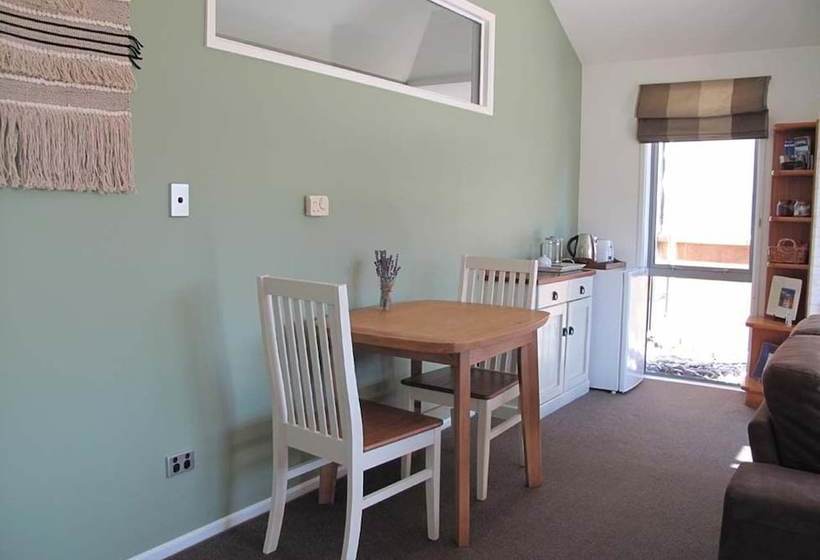 تختخواب و صبحانه Vines On Bannockburn