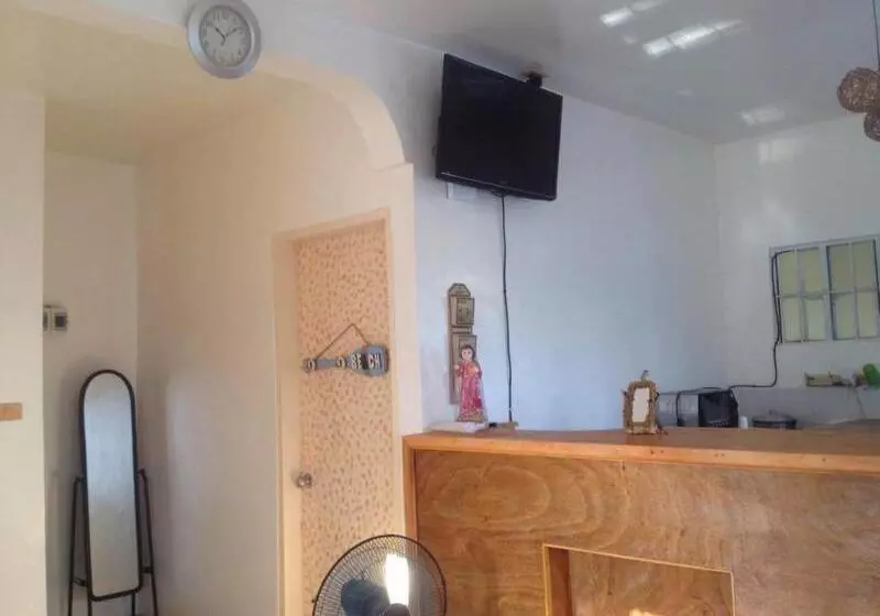 Bohol Bohemian Hostel