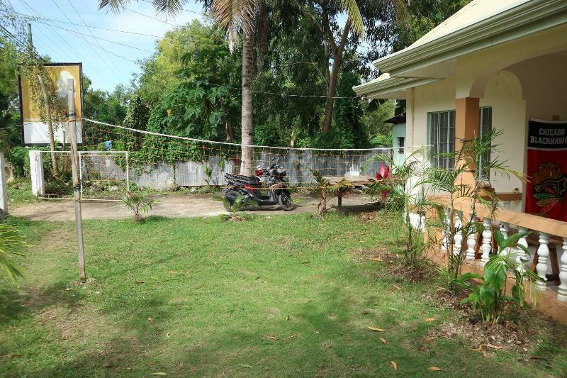 Bohol Bohemian Hostel