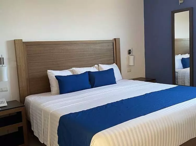 Hotelli Calzada Inn