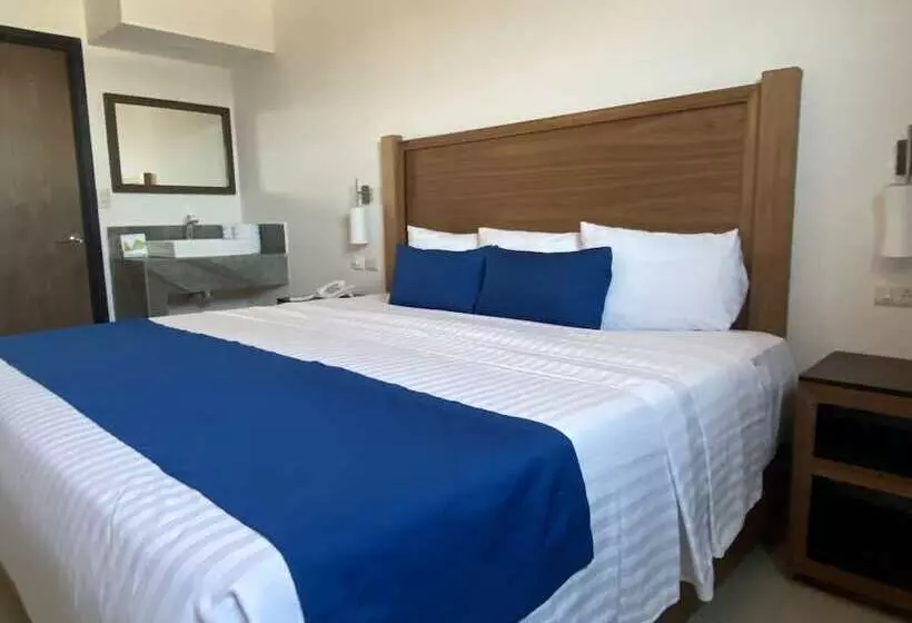 Hotelli Calzada Inn