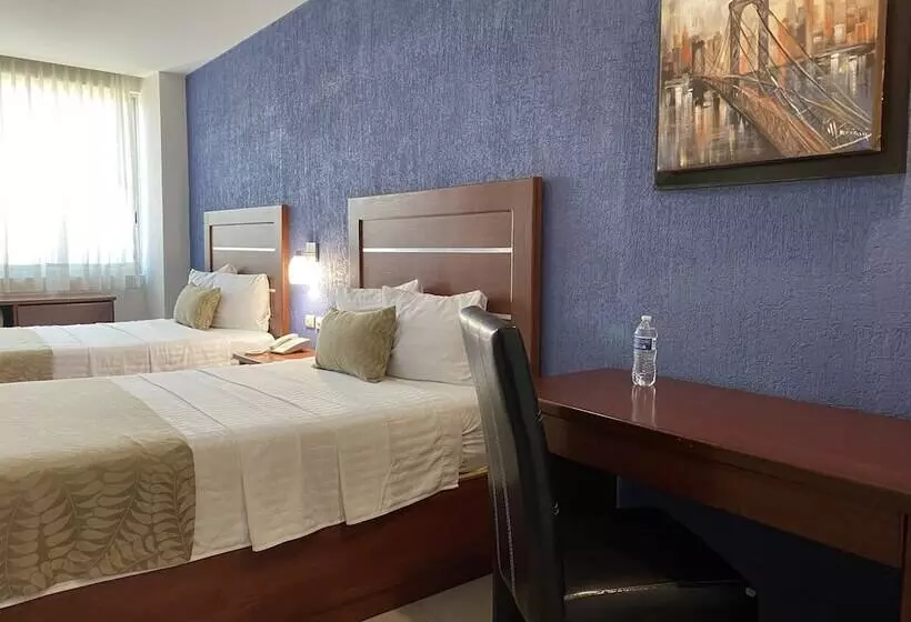 Hotelli Calzada Inn