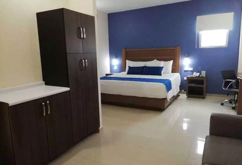 Hotelli Calzada Inn