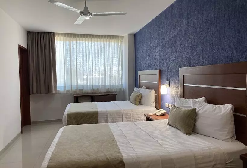 Hotelli Calzada Inn