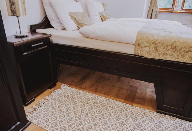 هتل Dvorec Rakičan