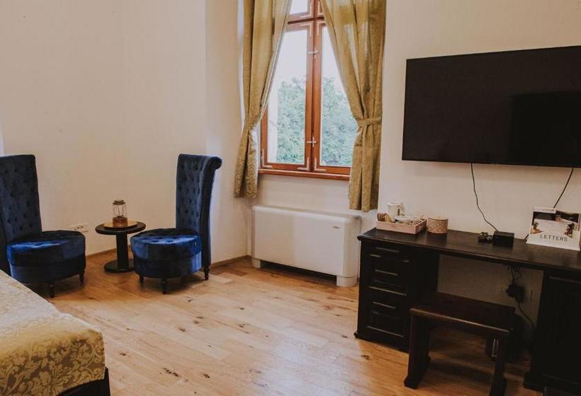 هتل Dvorec Rakičan