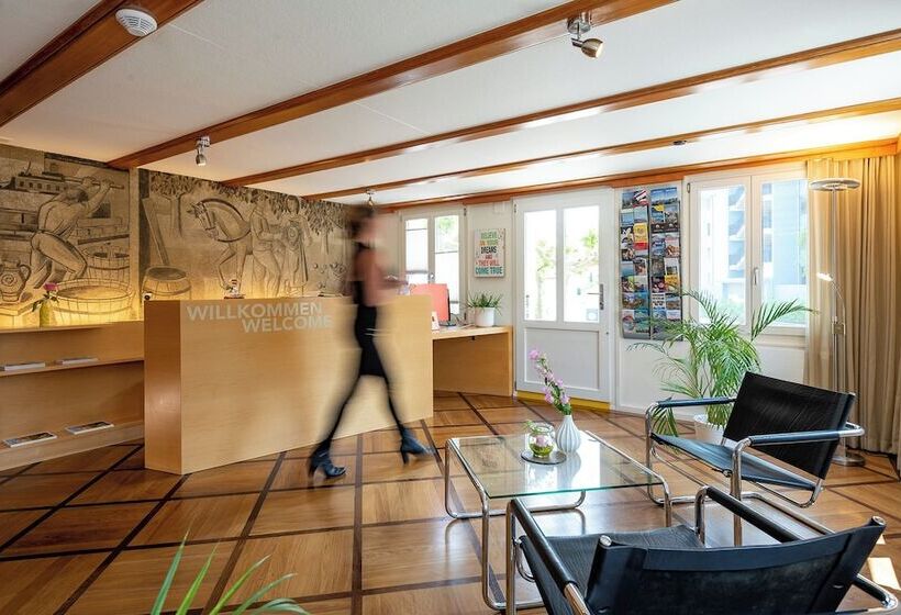 هتل Garni Rössli