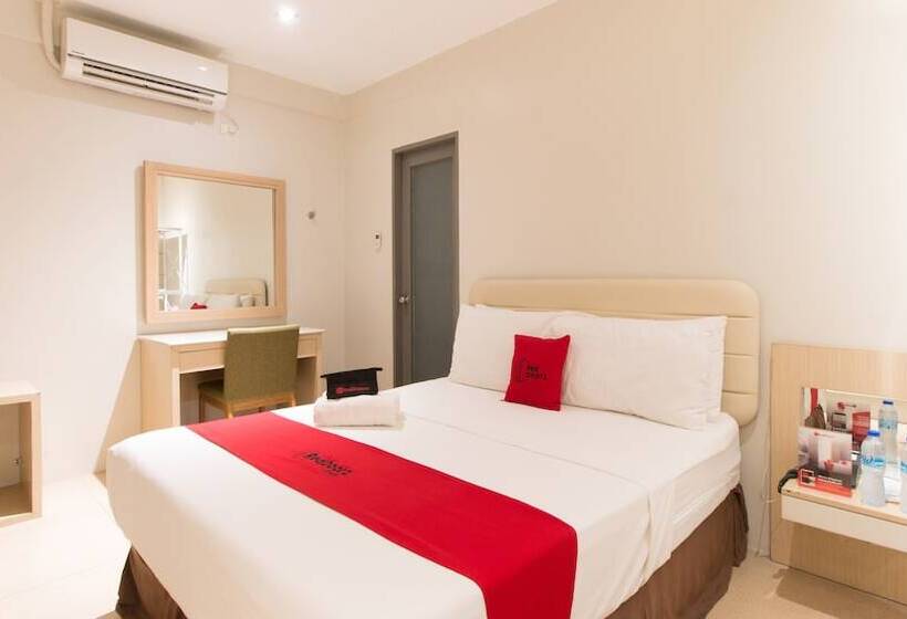 ホテル Reddoorz @ General Segundo Avenue Laoag