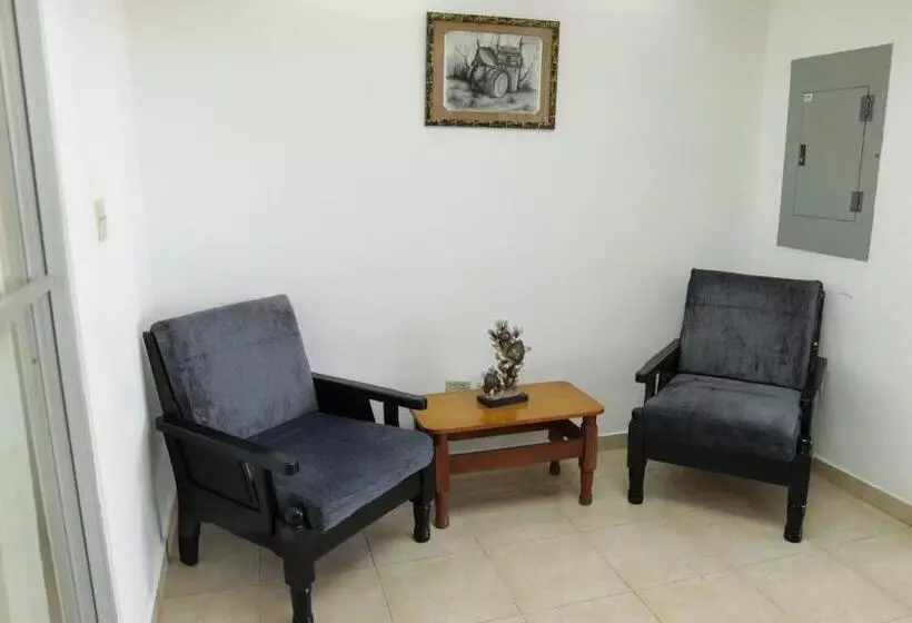Hotelli Residencial Santa Catalina Pedasi