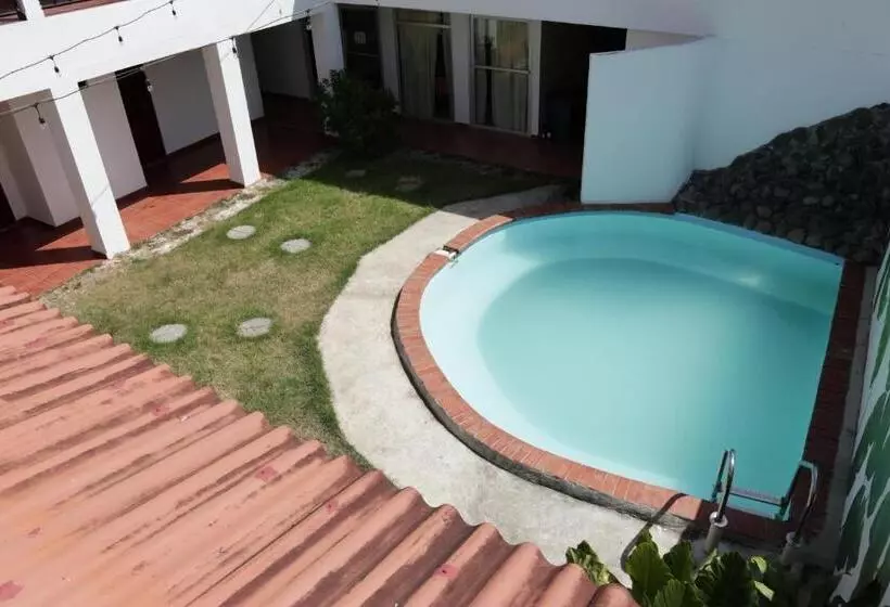 Hotelli Residencial Santa Catalina Pedasi
