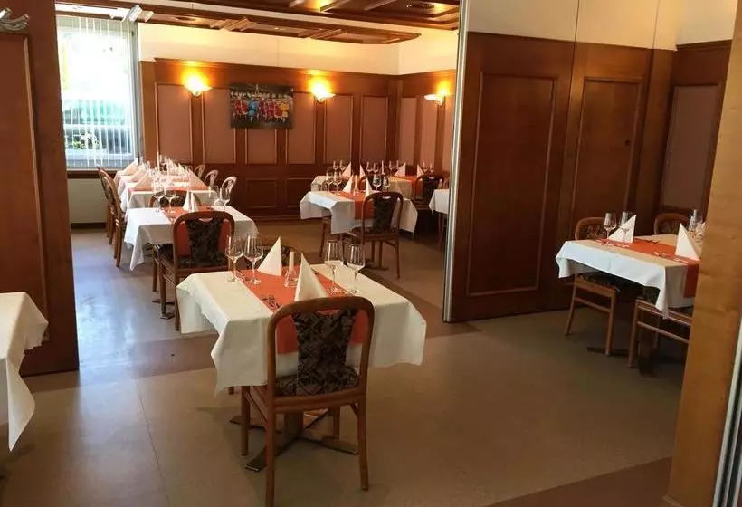 هتل Restaurant Park