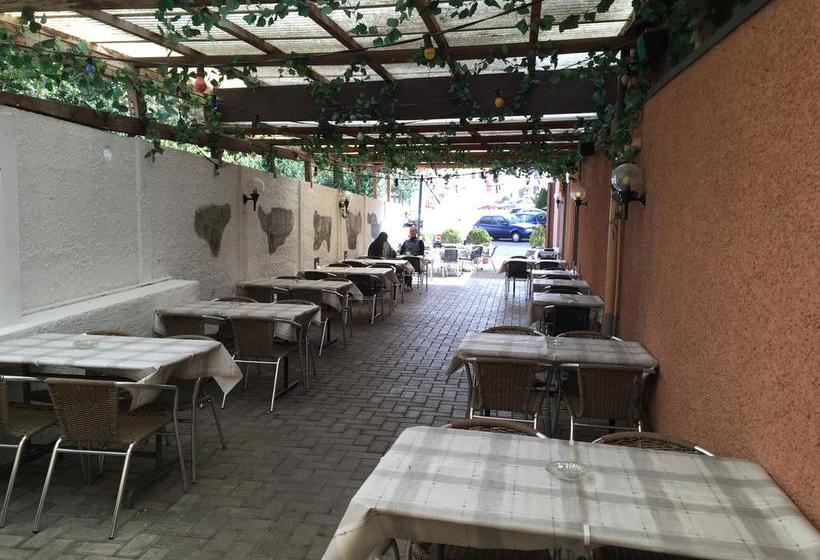 בית מלון כפרי Restaurant Park