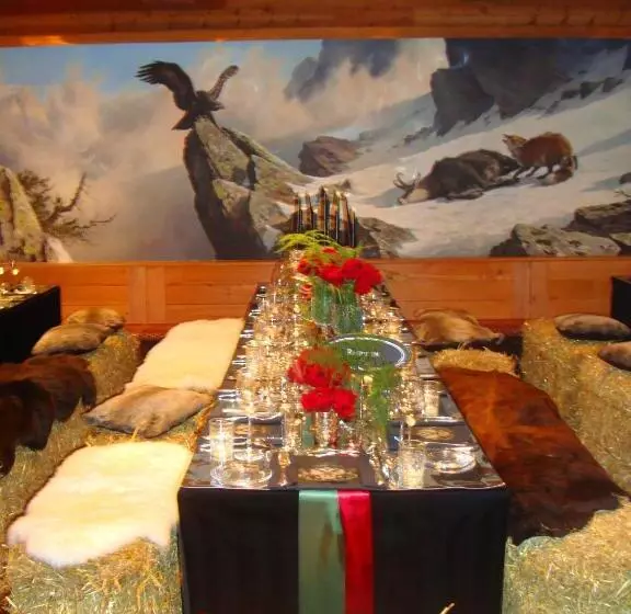 ホテル Roseg Gletscher