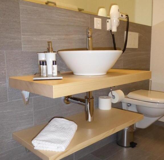 هتل Roseg Gletscher