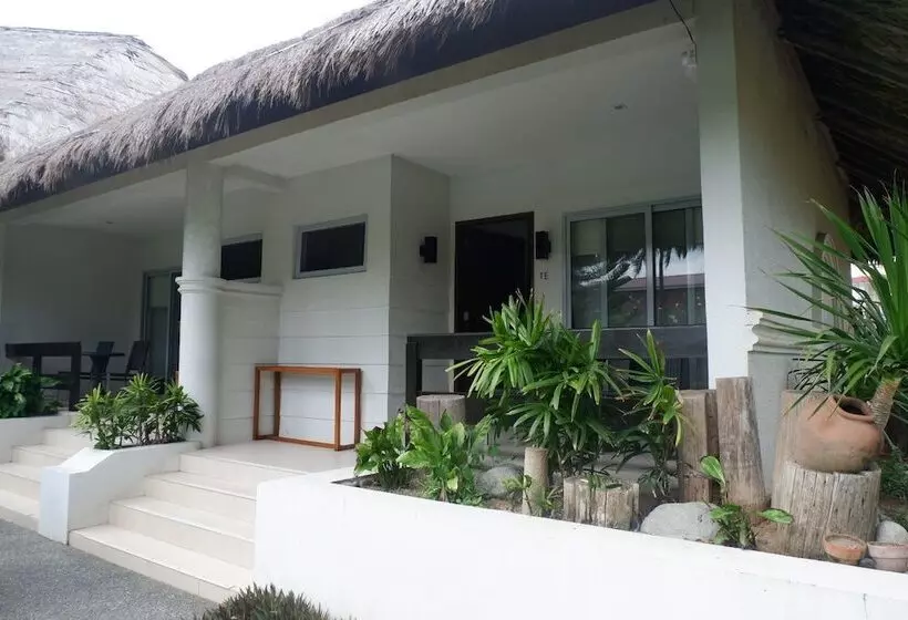 Costa Pacifica Resort
