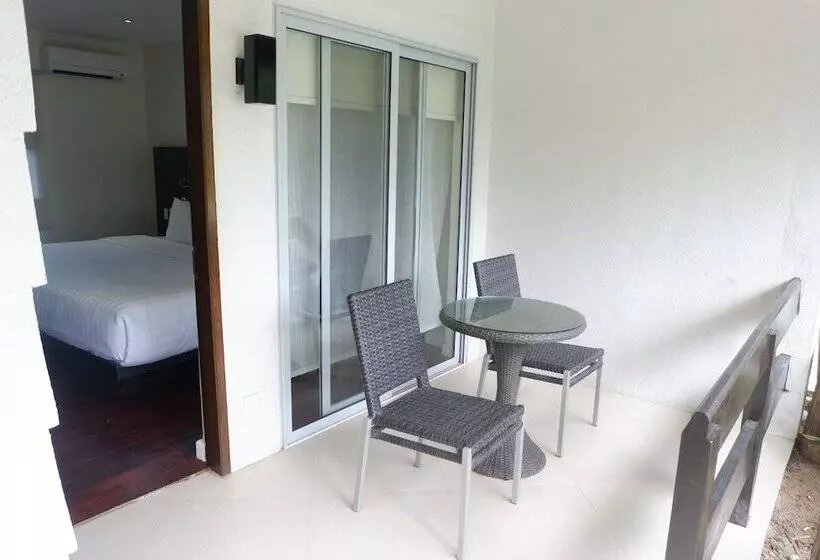Costa Pacifica Resort