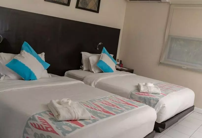 Costa Pacifica Resort