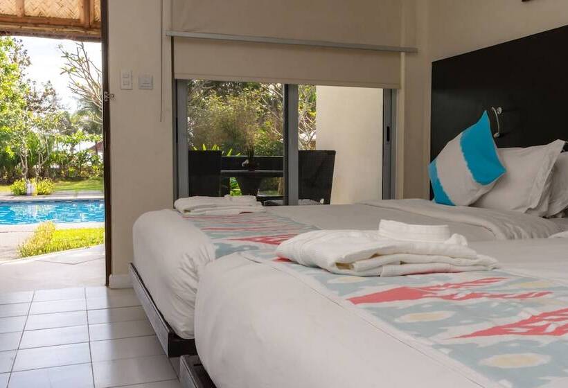 Costa Pacifica Resort