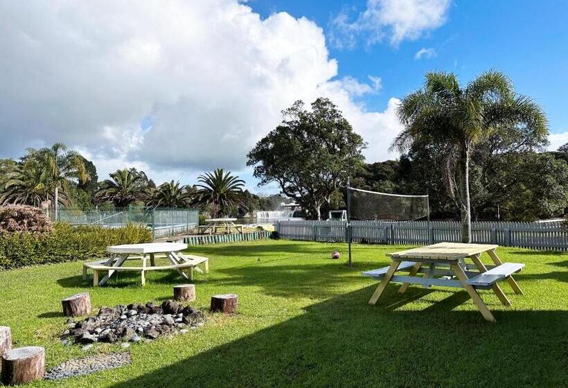 אתר נופש Haruru Falls Motel & Conference Centre